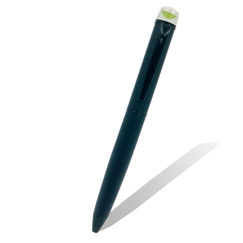 black-pen-with-gemstone-peridot